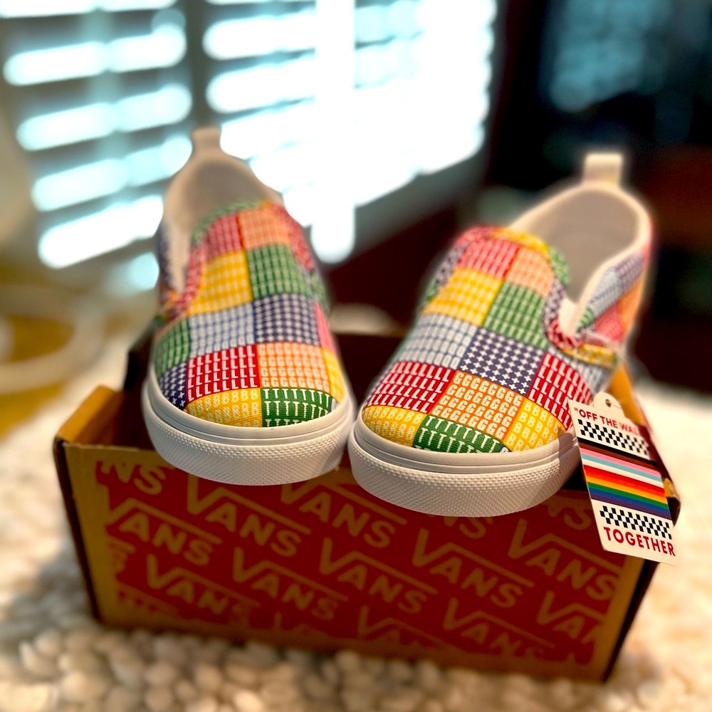 NWT Vans Toddler Pride Slip On. Size 9 T